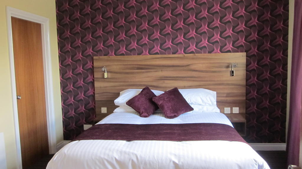 Mourne Country Hotel Newry Room photo