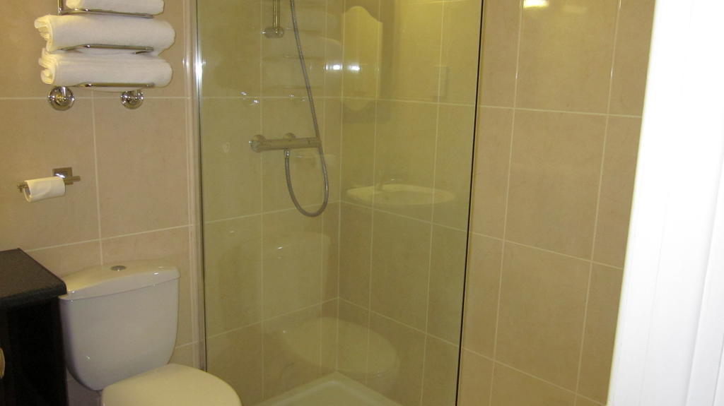 Mourne Country Hotel Newry Room photo