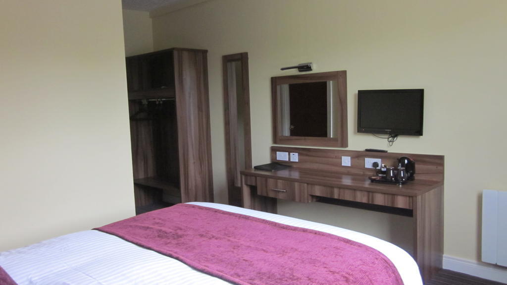 Mourne Country Hotel Newry Room photo